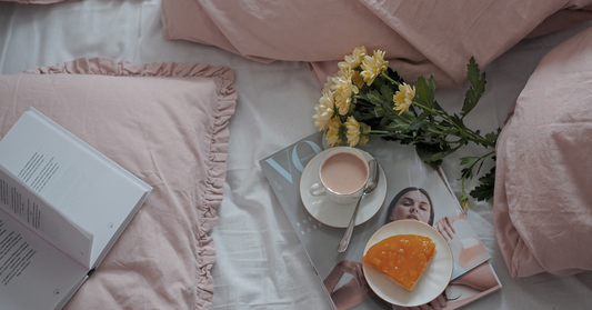 Information about sleeping with a menstrual disc and overnight period protection